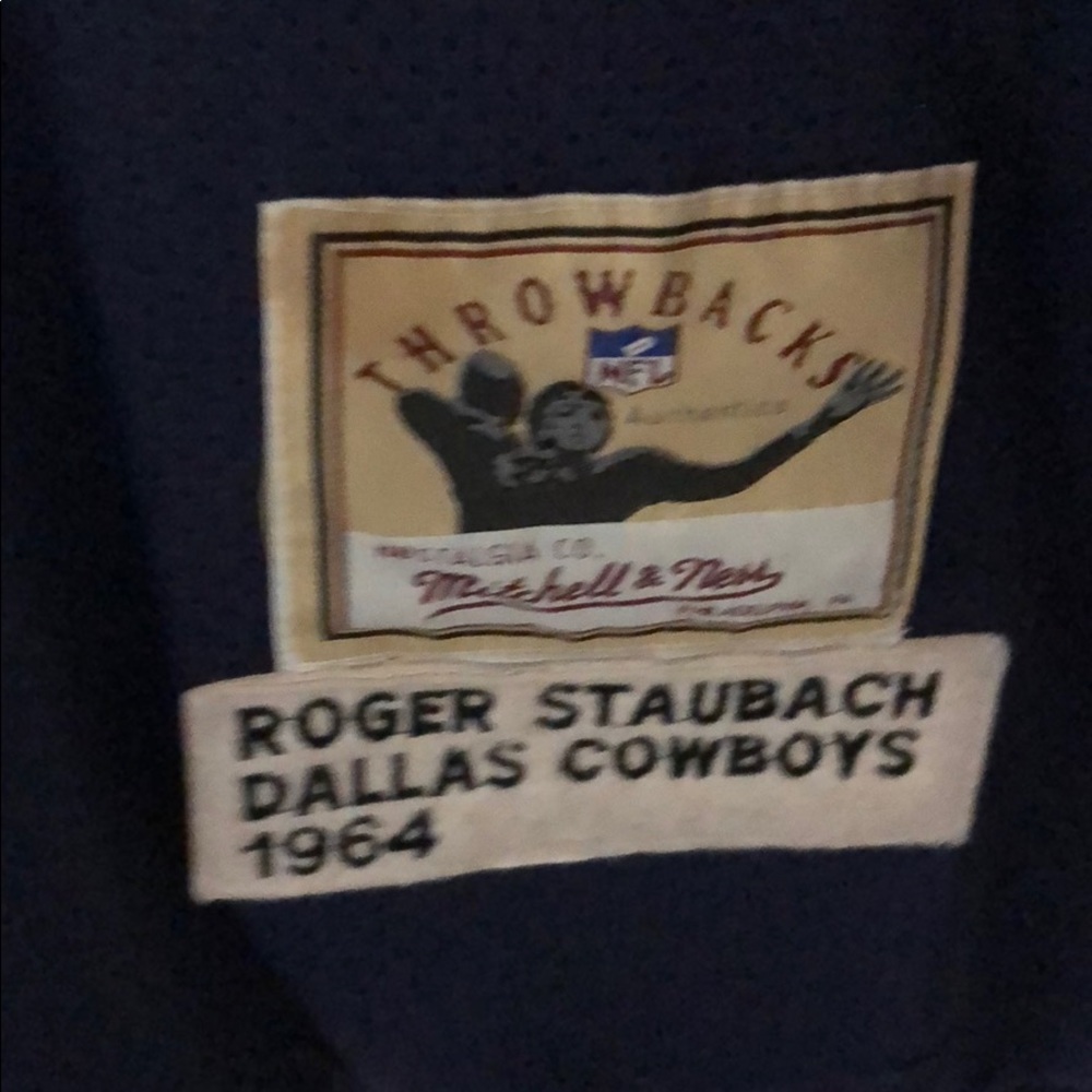 Men’s number 12 football jersey - Picture 3 of 4